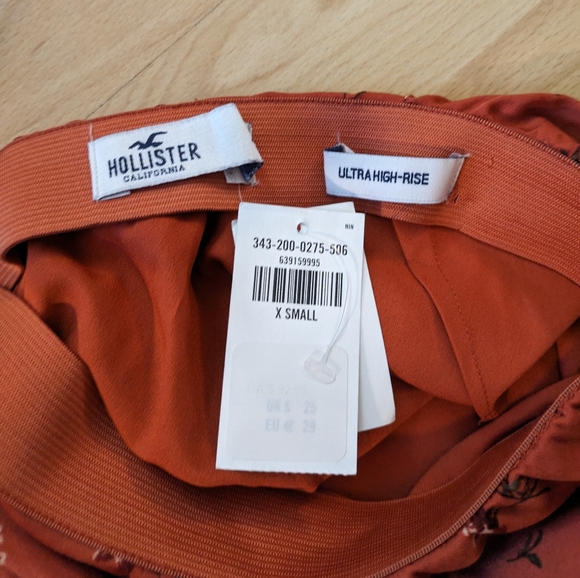 Hollister rusty orange flower flowy skirt - Picture 2 of 3